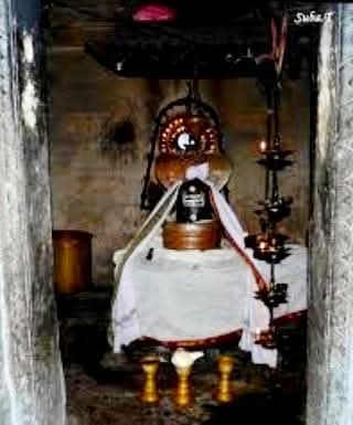 தஞ்சாவூர்- அதிசய சிவன் கோவிலும் அபிஷேக லிங்கமும்!!